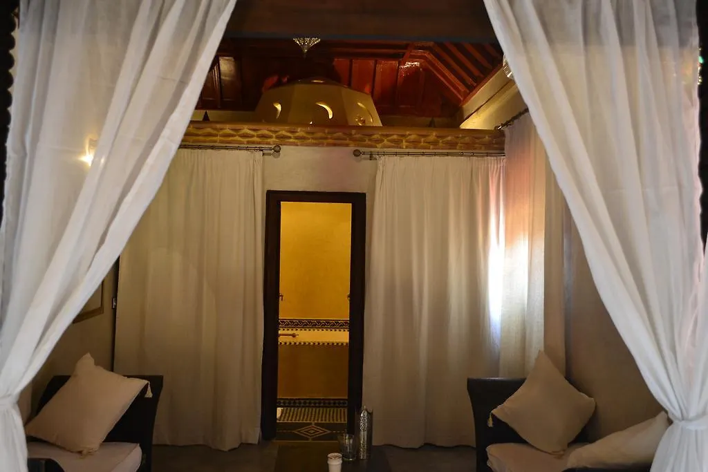 ***  Riad Charik Marrakesh Marruecos